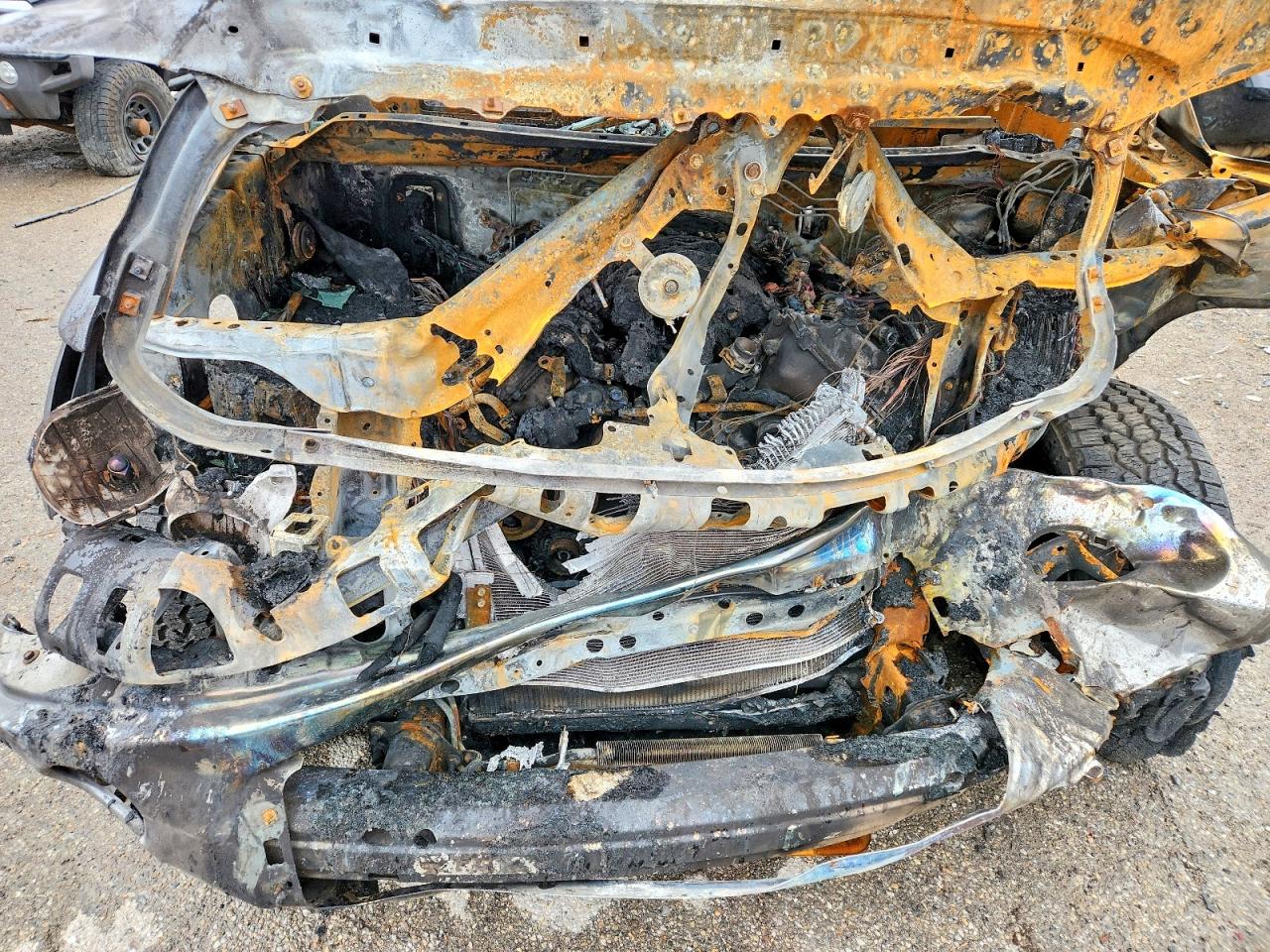 2012 TOYOTA TUNDRA