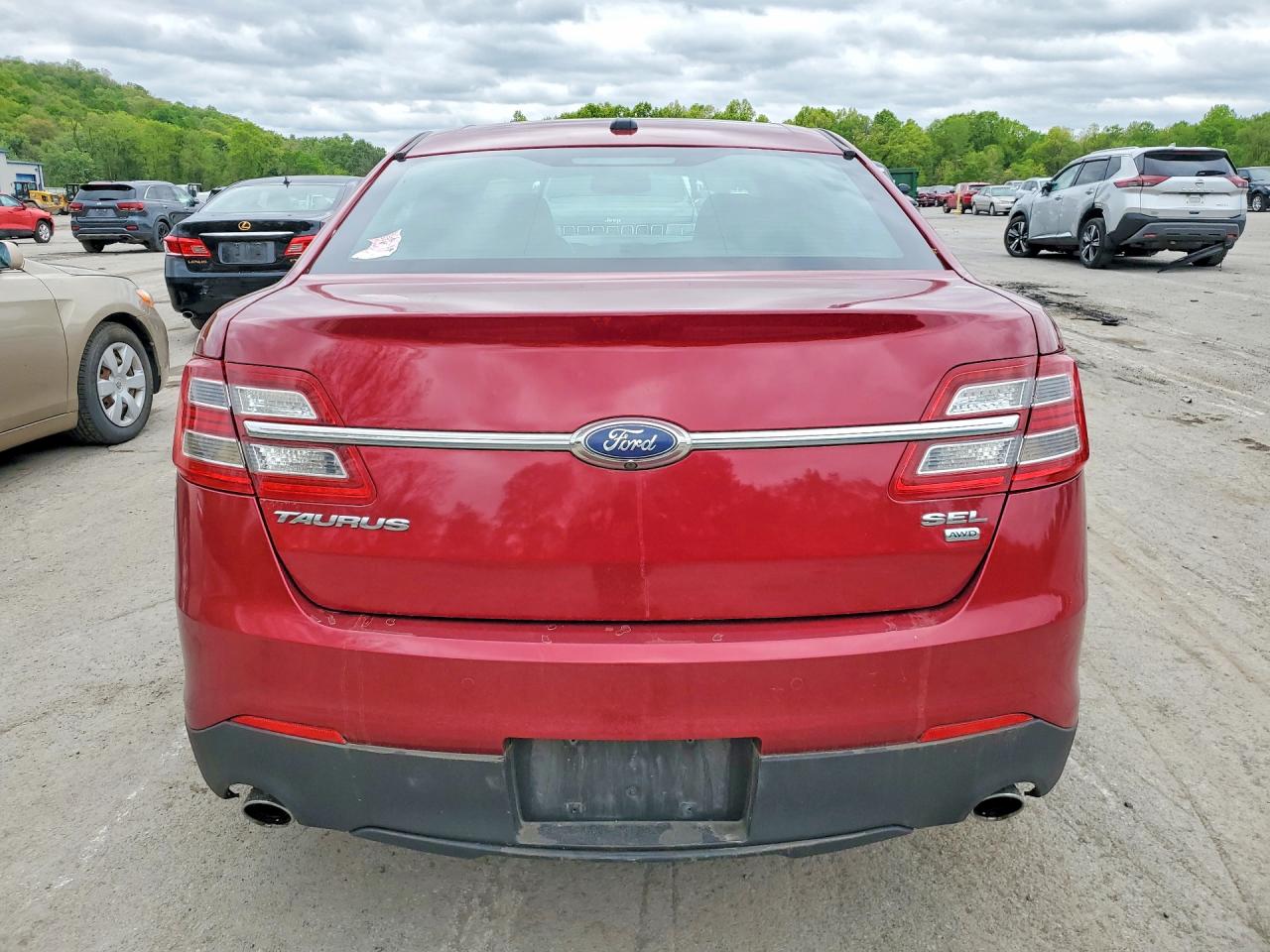 2016 FORD TAURUS