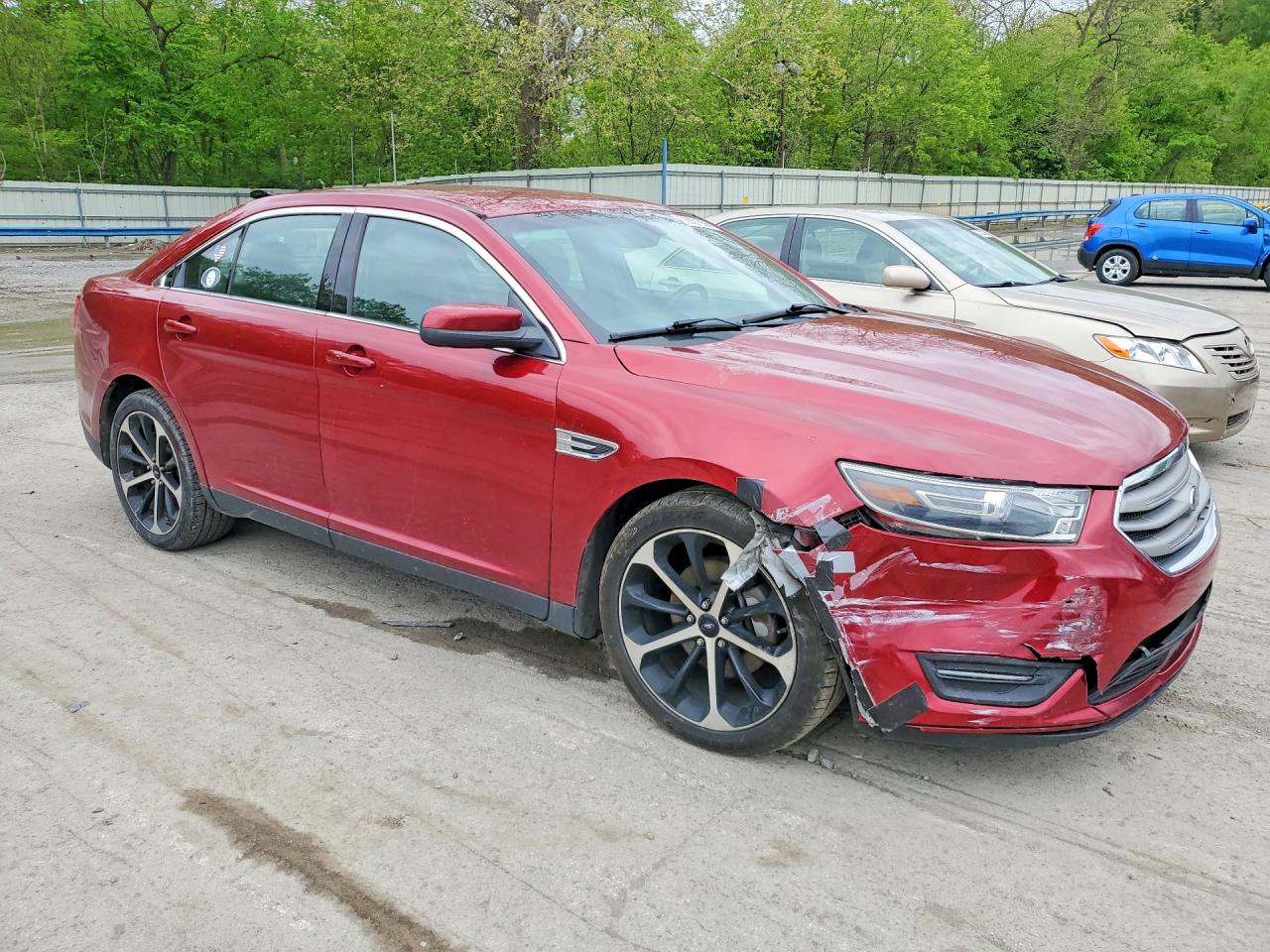 2016 FORD TAURUS