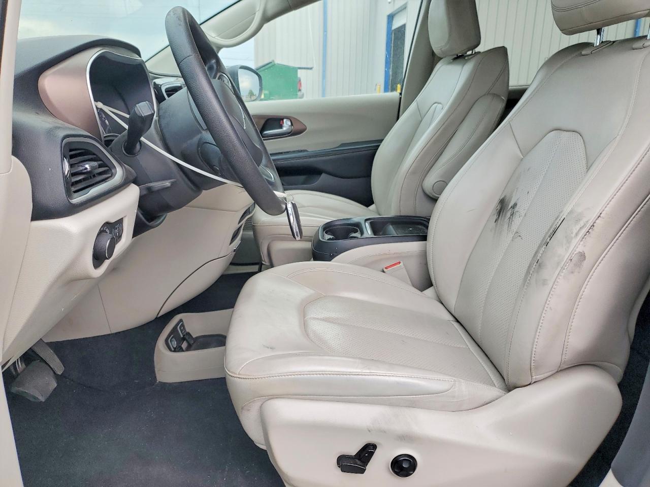 2021 CHRYSLER MINIVAN