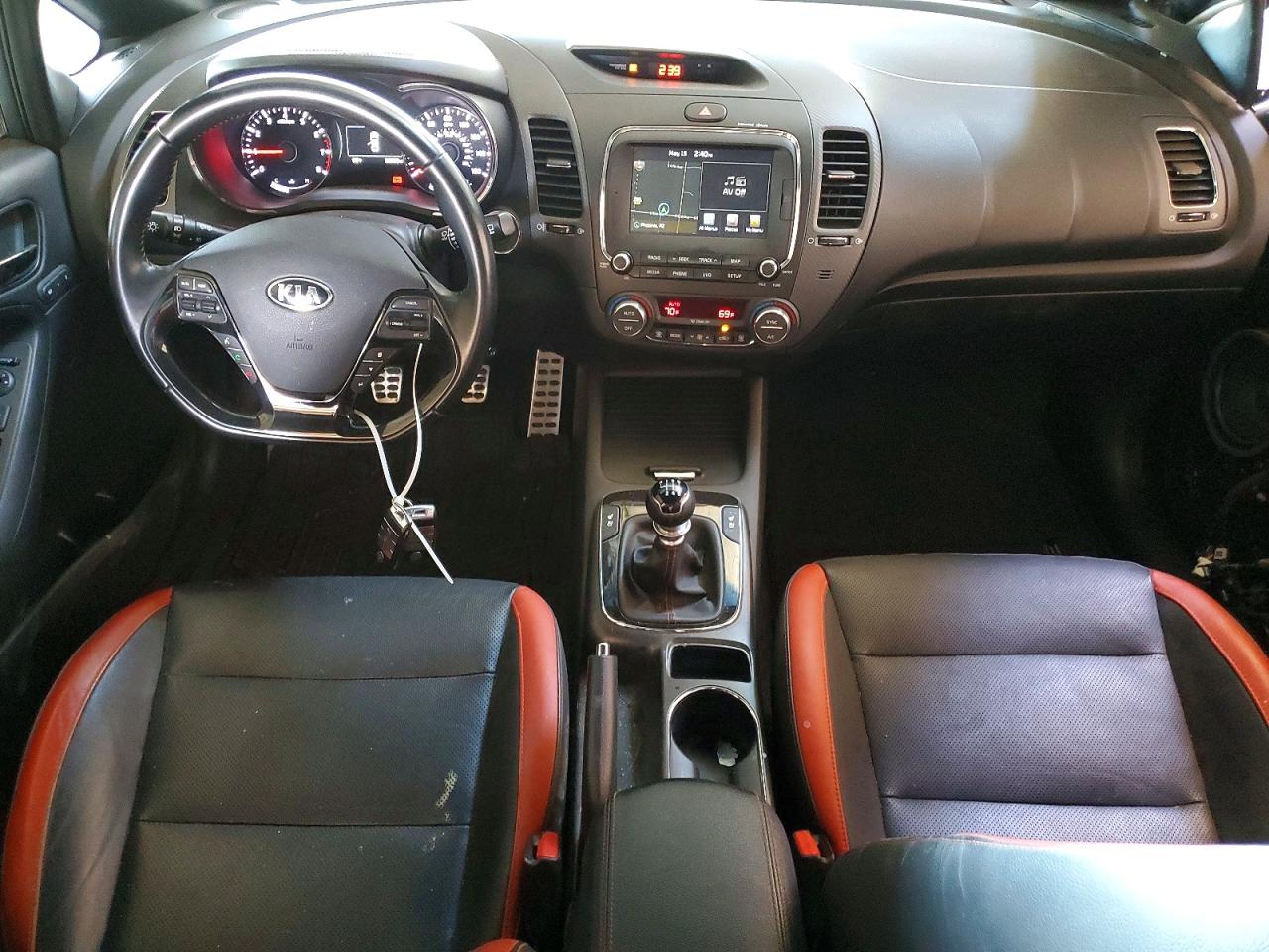 2017 KIA FORTE5 SX