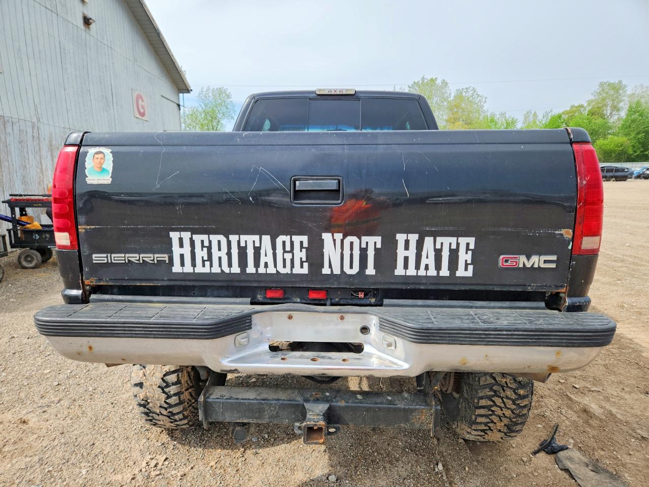 1998 GMC SIERRA