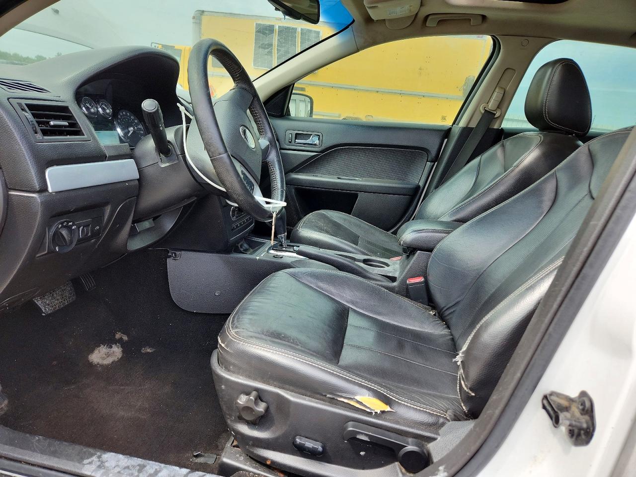 2009 MERCURY MILAN