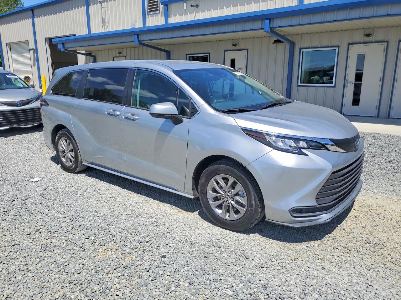 2022 TOYOTA SIENNA