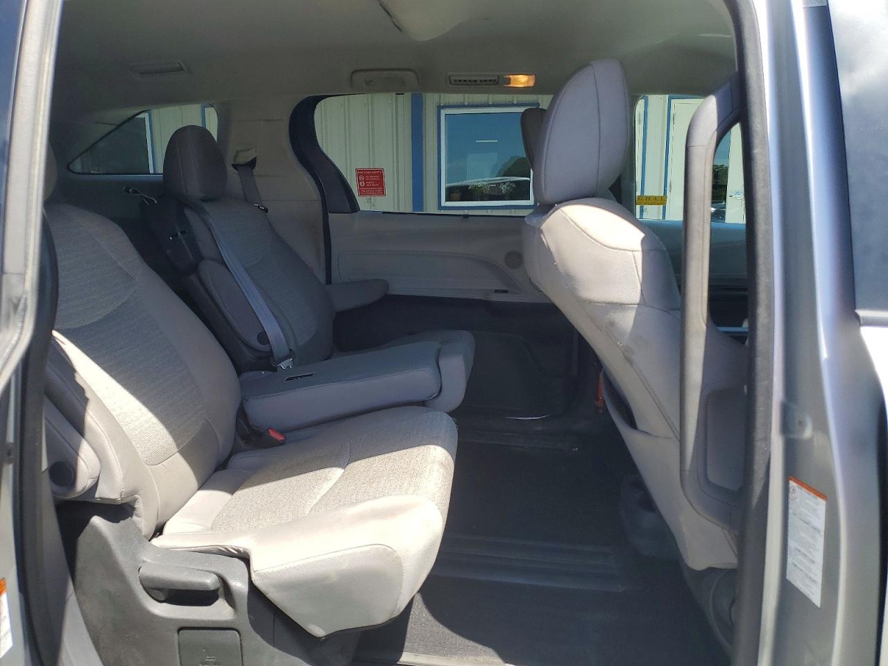 2022 TOYOTA SIENNA