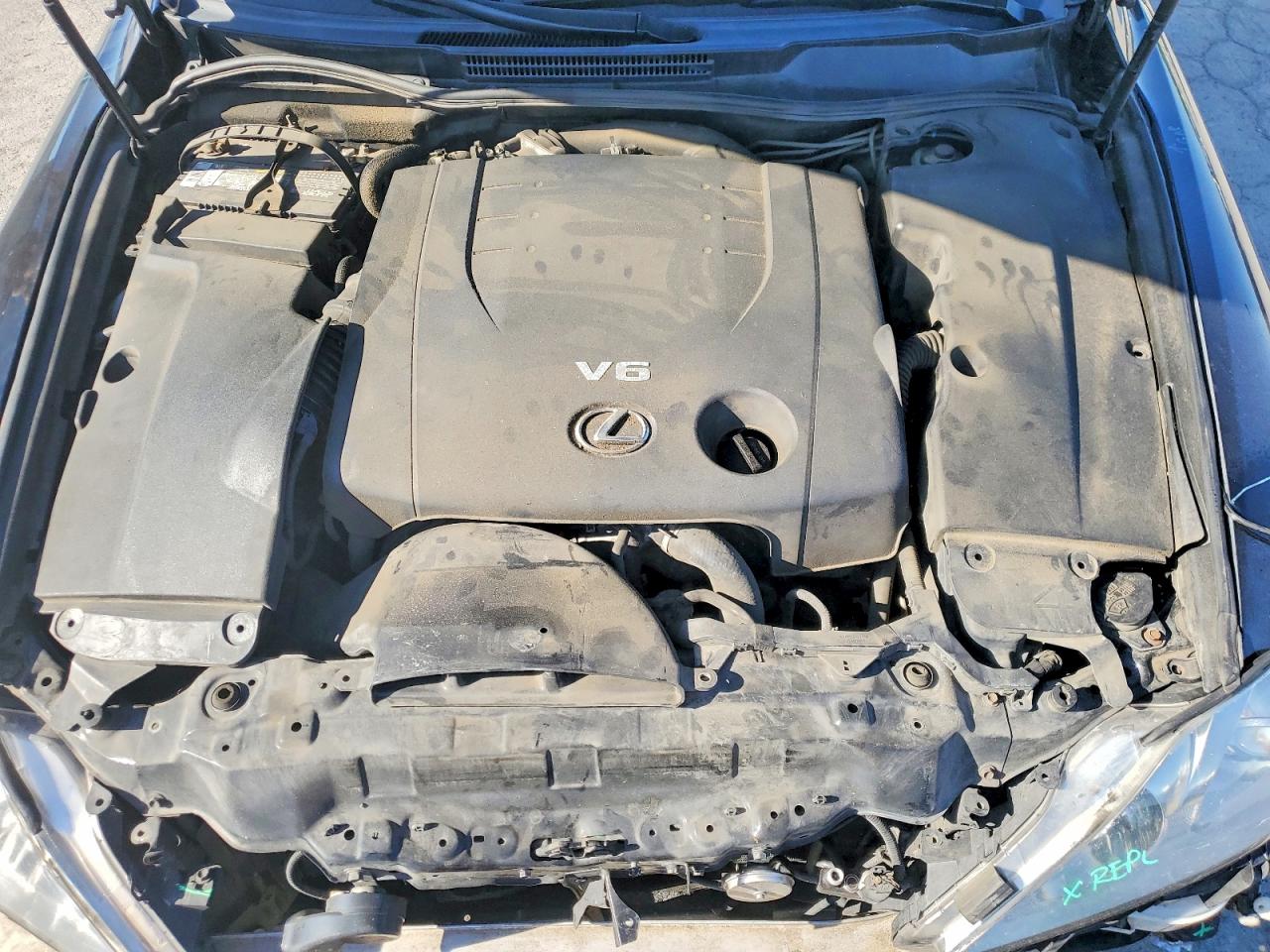 2012 LEXUS IS
