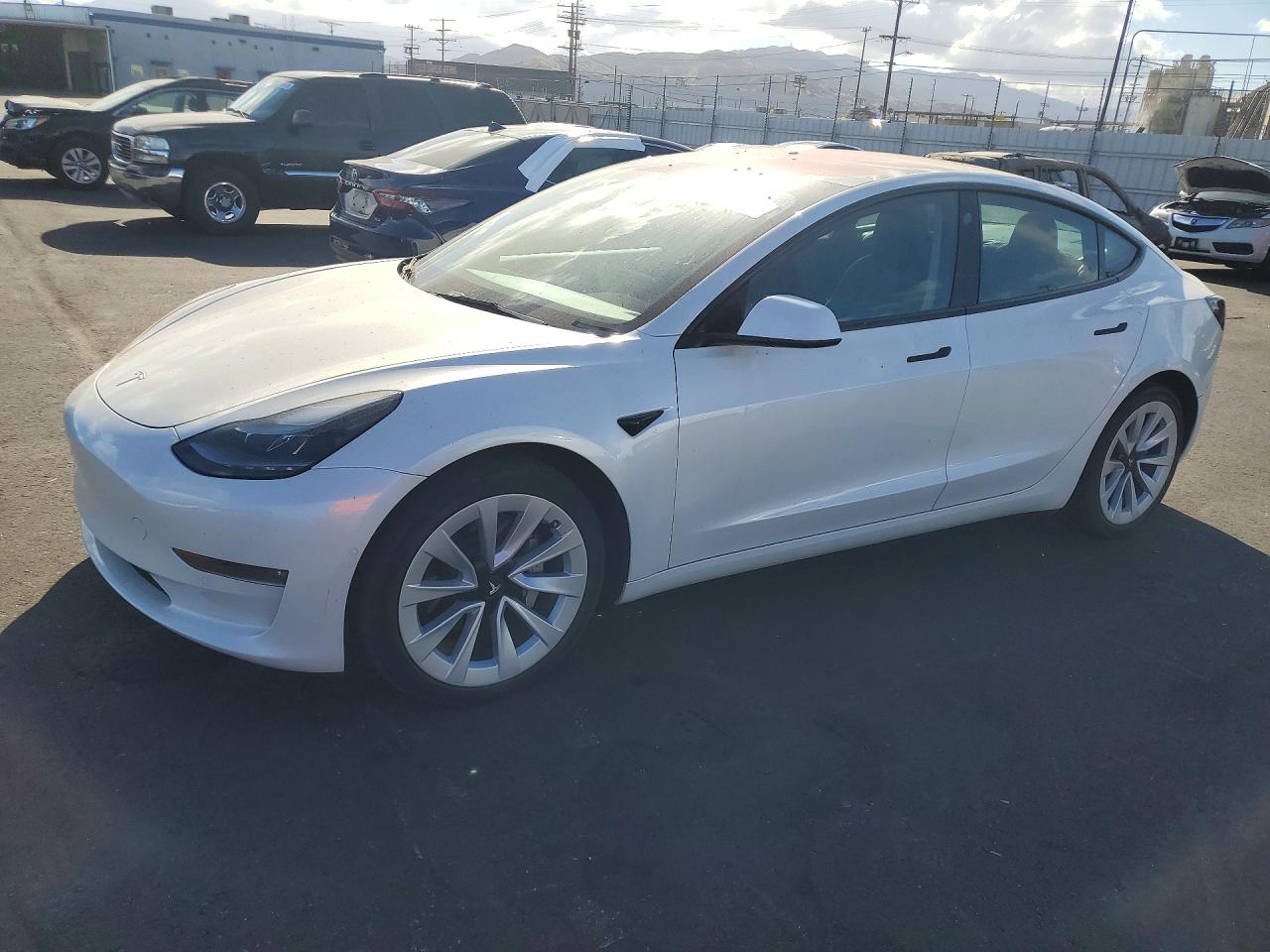 2022 TESLA MODEL 3