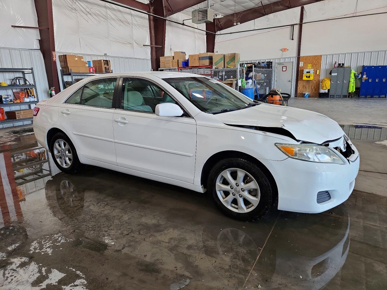 2011 TOYOTA CAMRY
