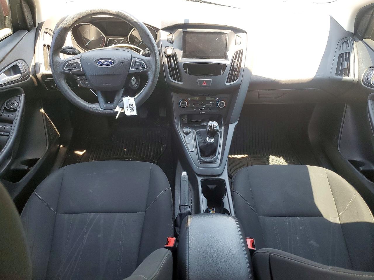 2016 FORD FOCUS
