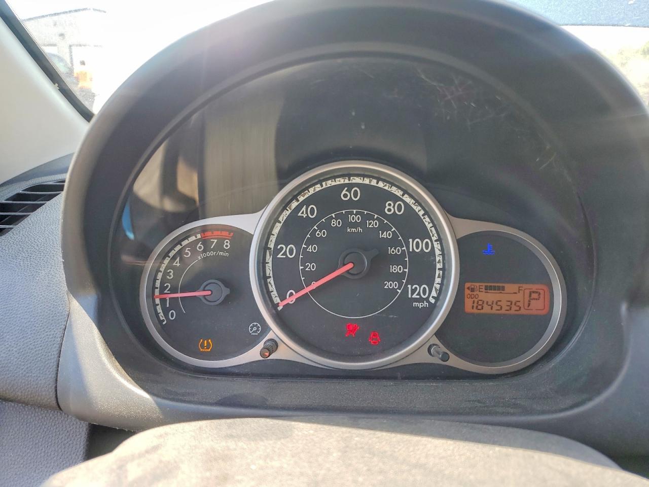 2011 MAZDA 2