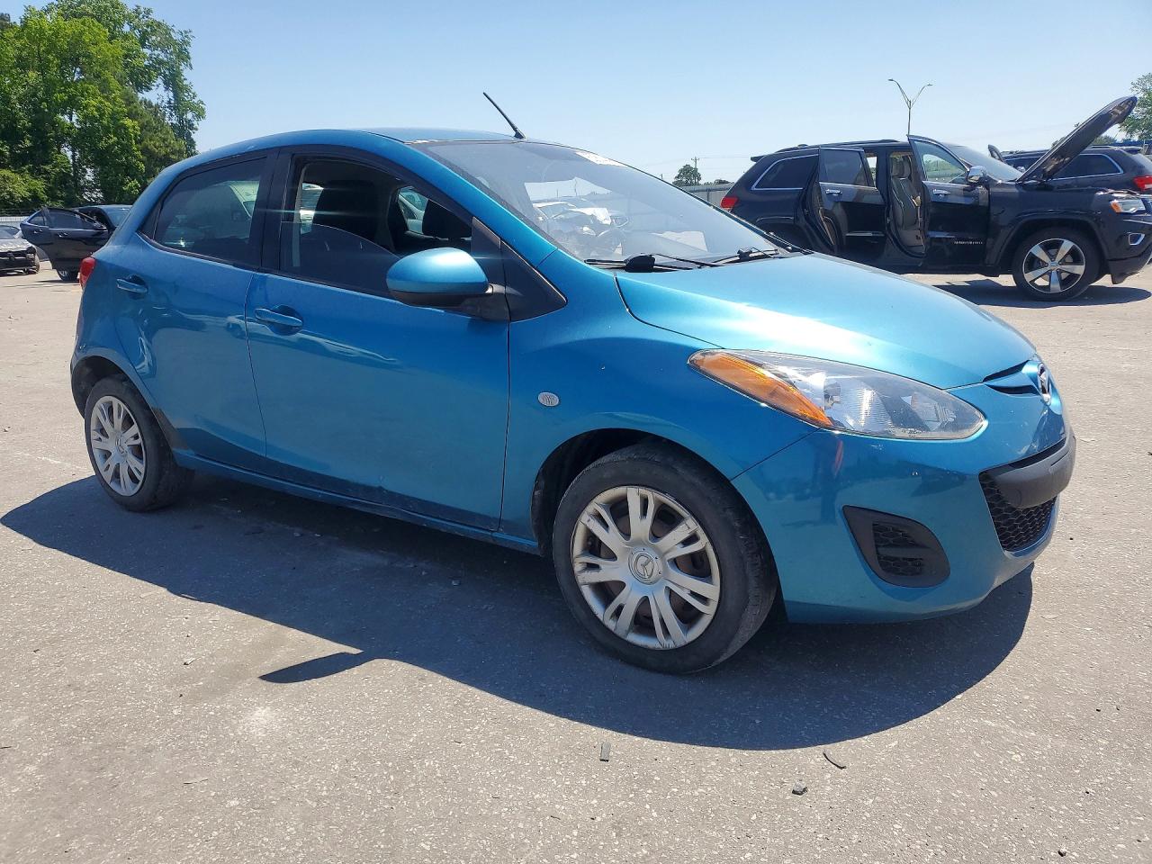 2011 MAZDA 2
