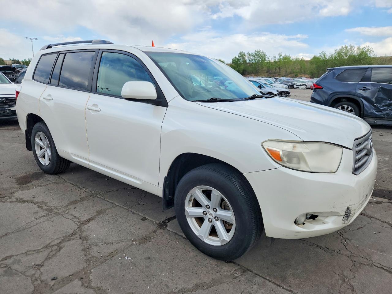 2010 TOYOTA HIGHLANDER