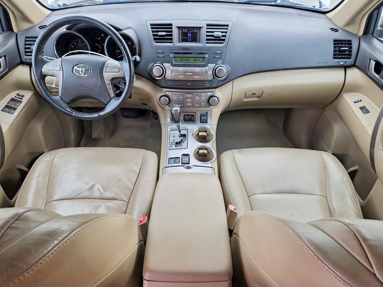 2010 TOYOTA HIGHLANDER
