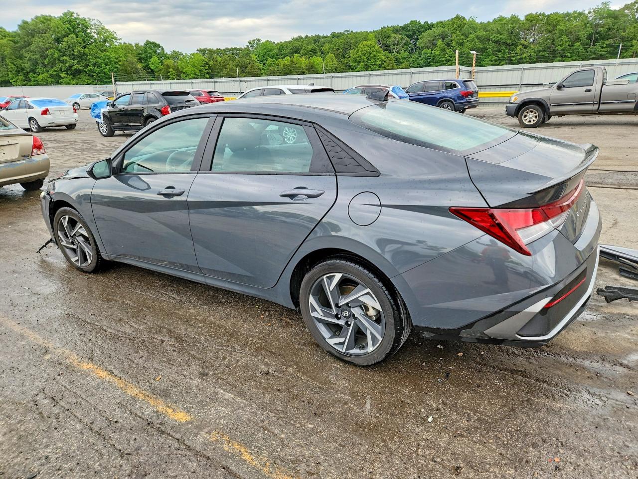 2025 HYUNDAI ELANTRA