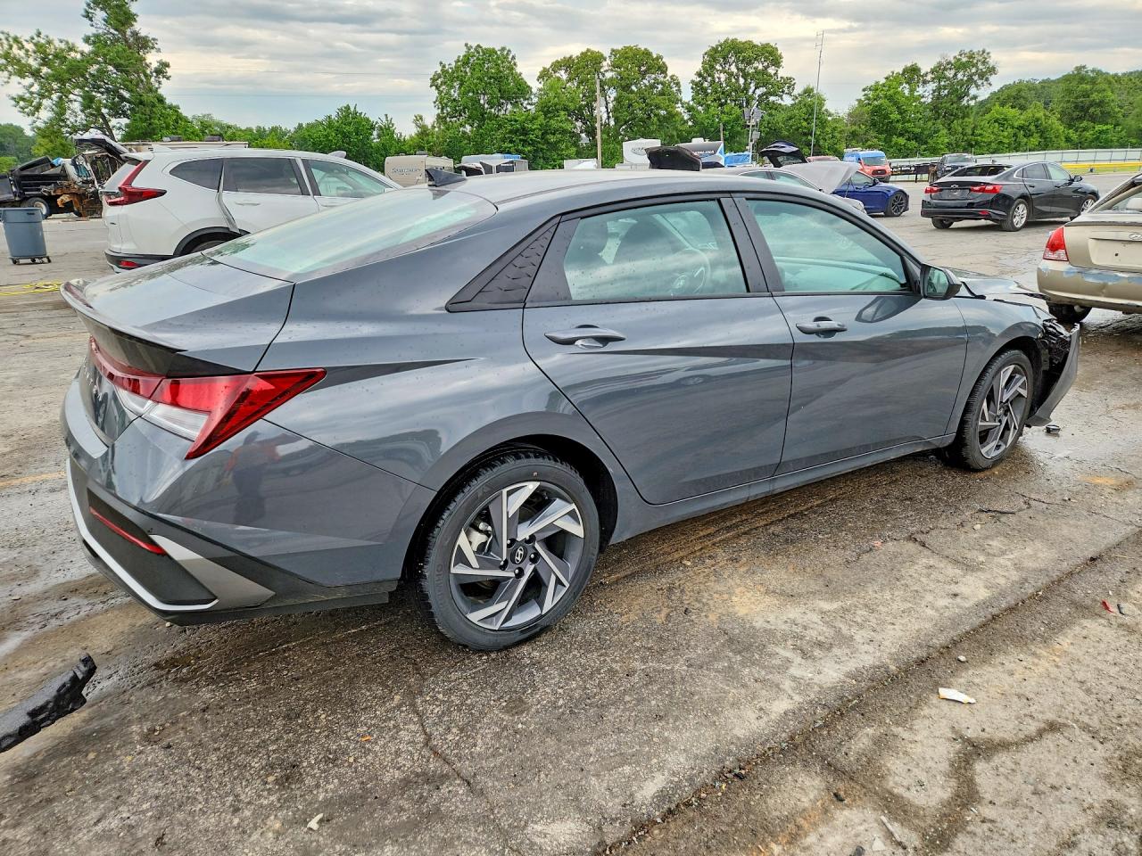 2025 HYUNDAI ELANTRA