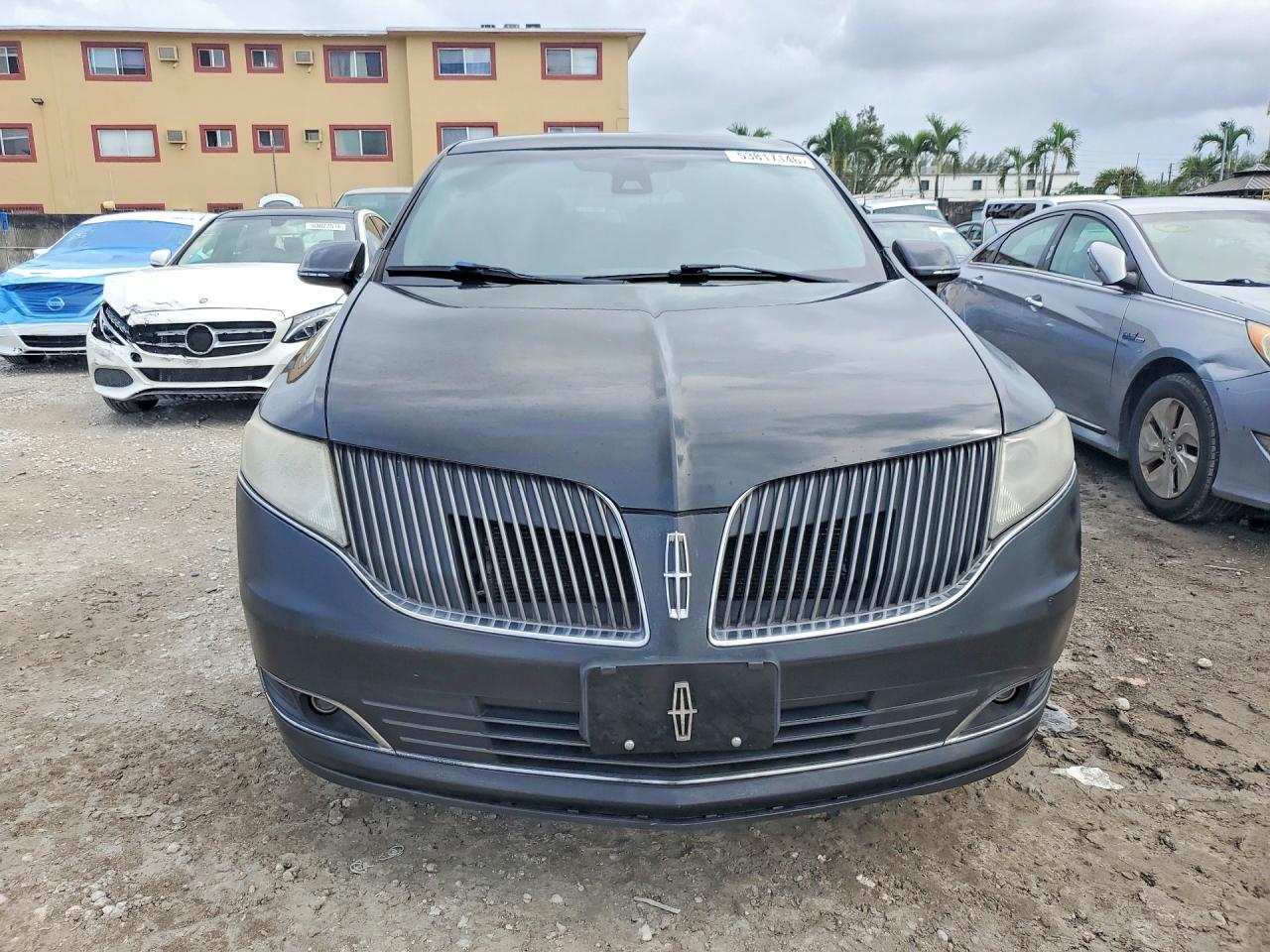 2014 LINCOLN TOWNHOUSE MKT
