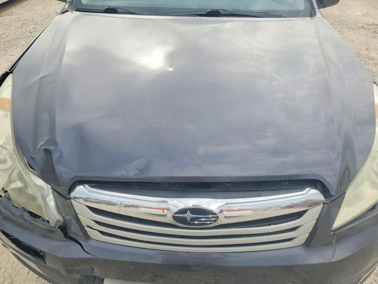 2011 SUBARU OUTBACK