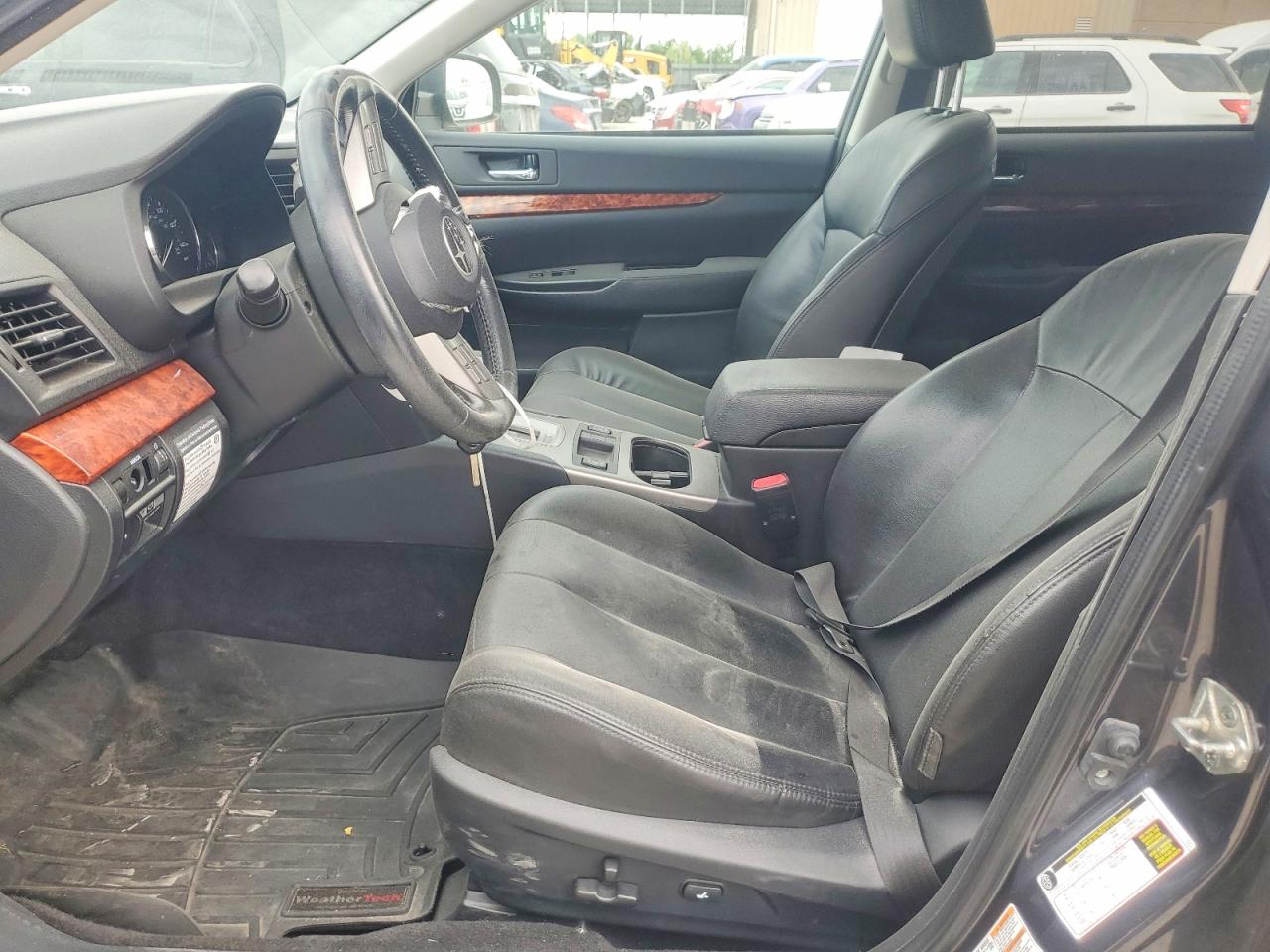 2011 SUBARU OUTBACK