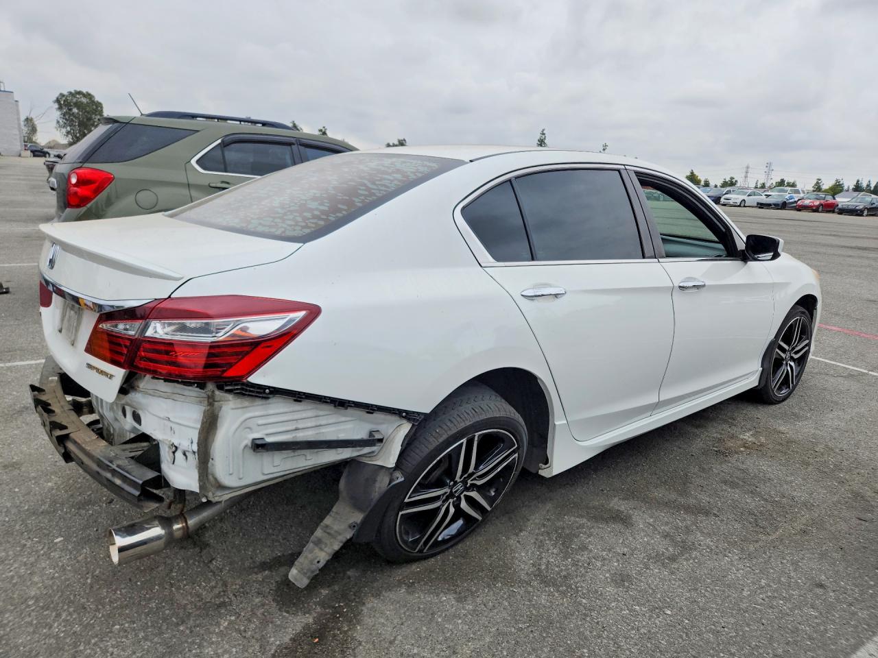 2017 HONDA ACCORD