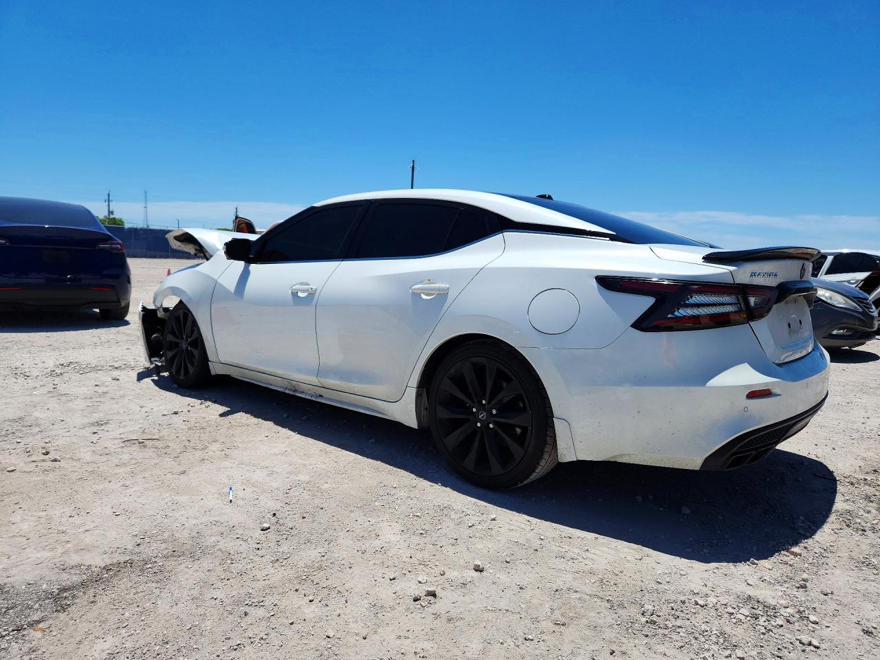 2022 NISSAN MAXIMA
