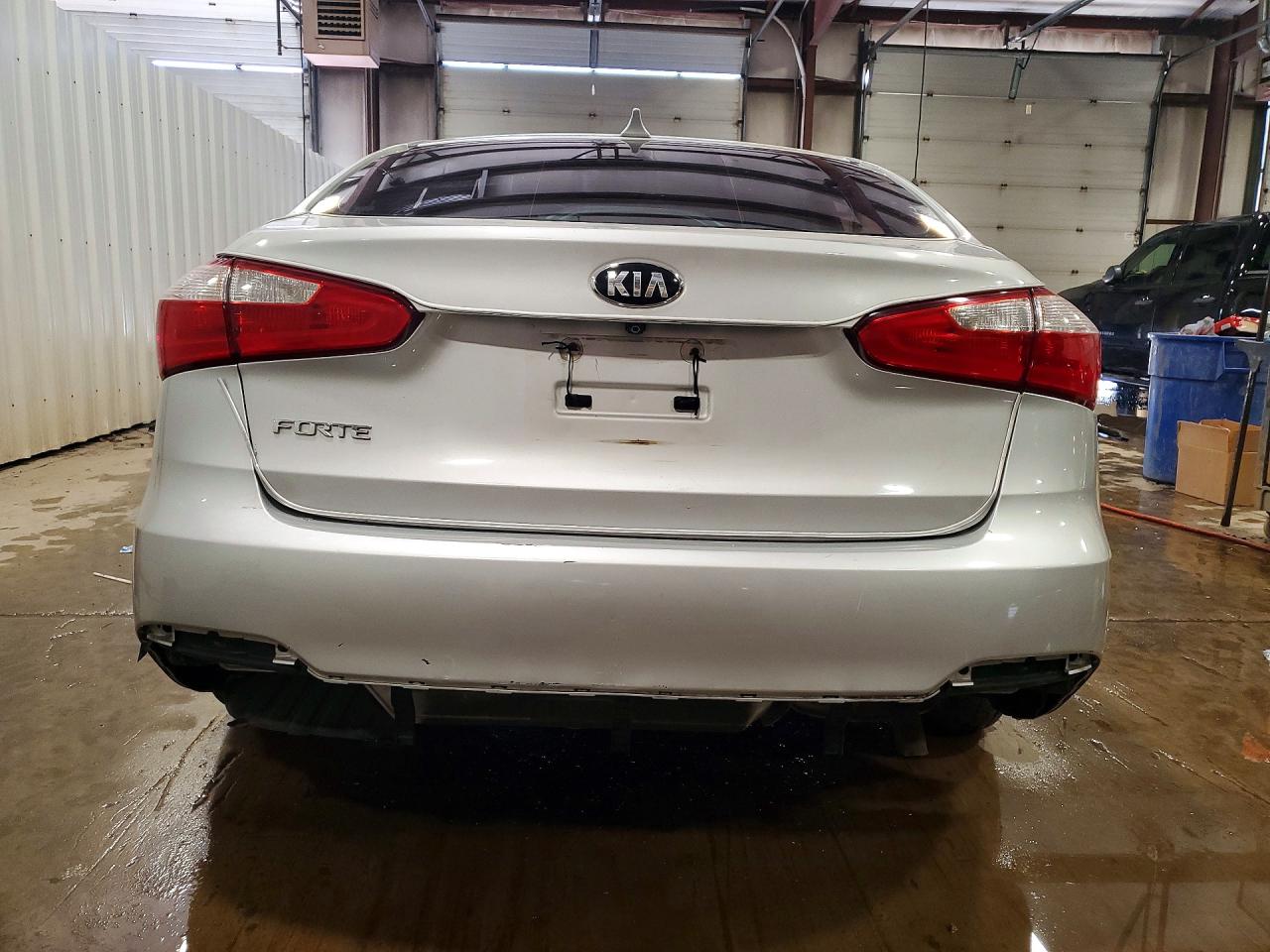 2016 KIA FORTE