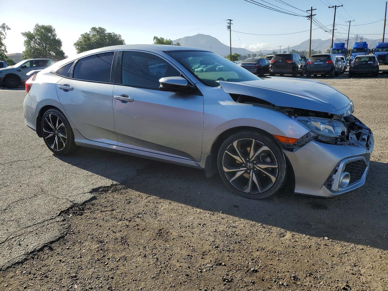 2018 HONDA CIVIC
