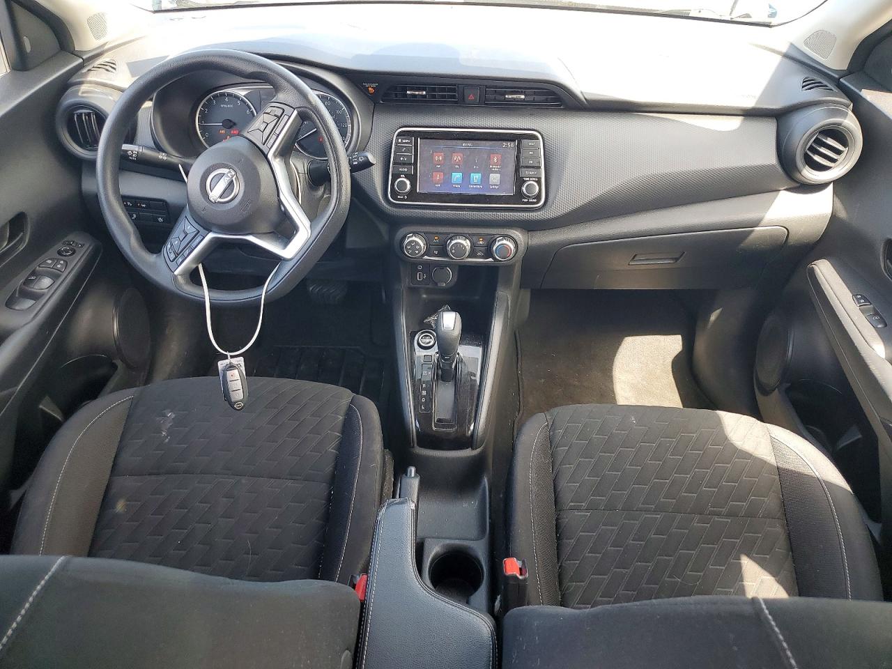 2022 NISSAN KICKS