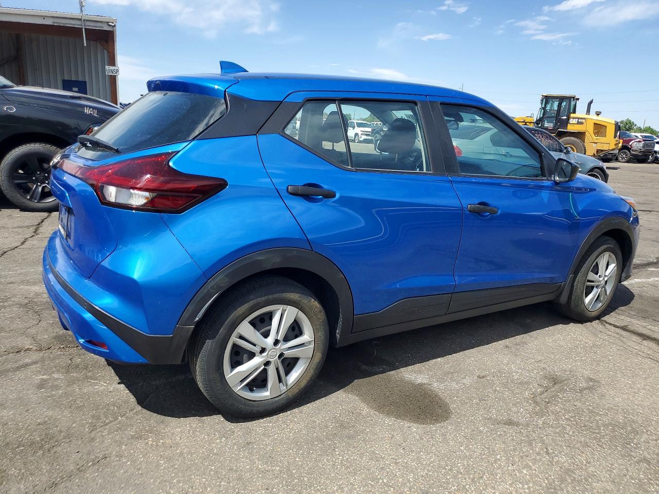 2022 NISSAN KICKS