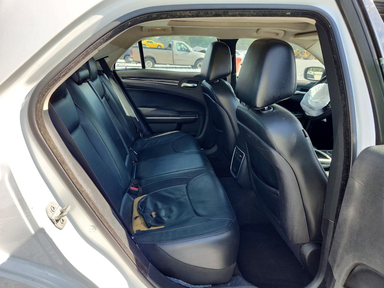 2015 CHRYSLER 300