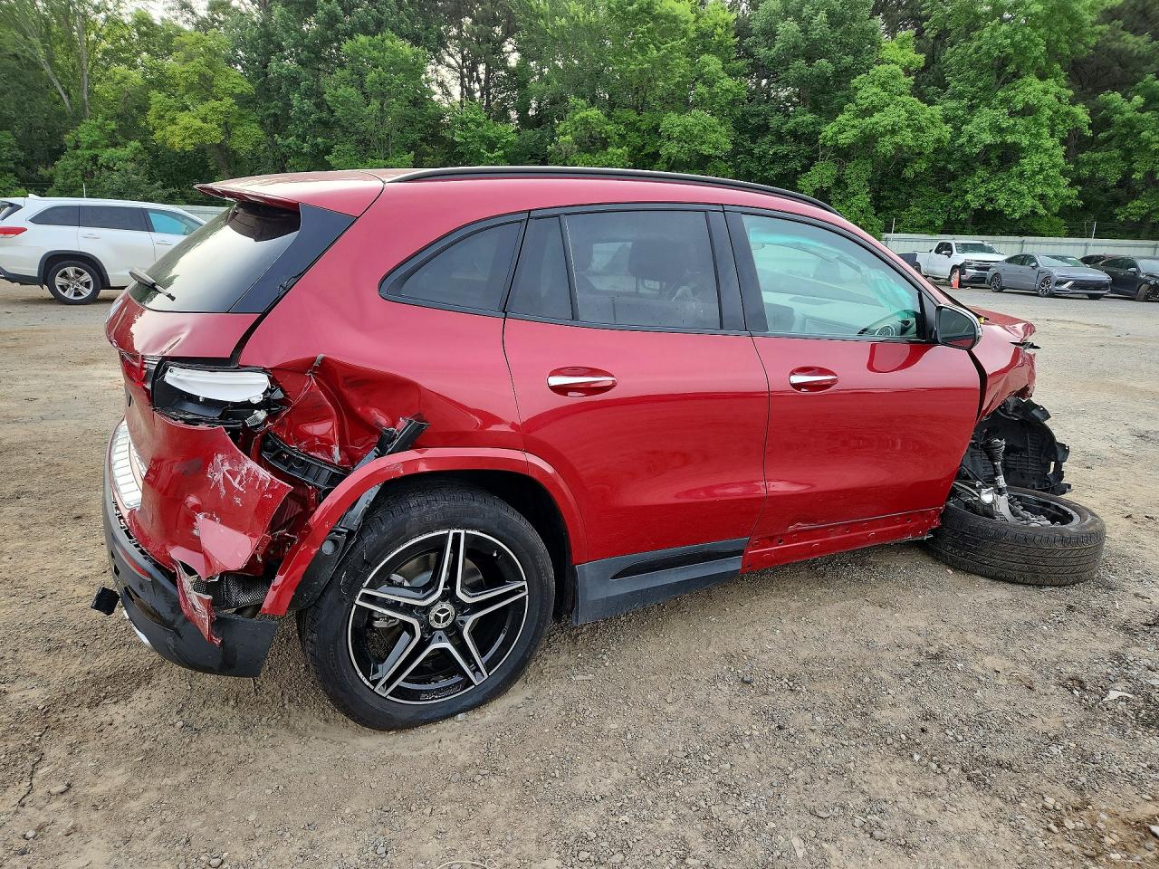 2025 MERCEDES-BENZ GLA-CLASS