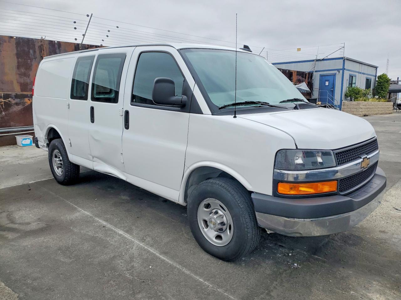 2024 CHEVROLET EXPRESS
