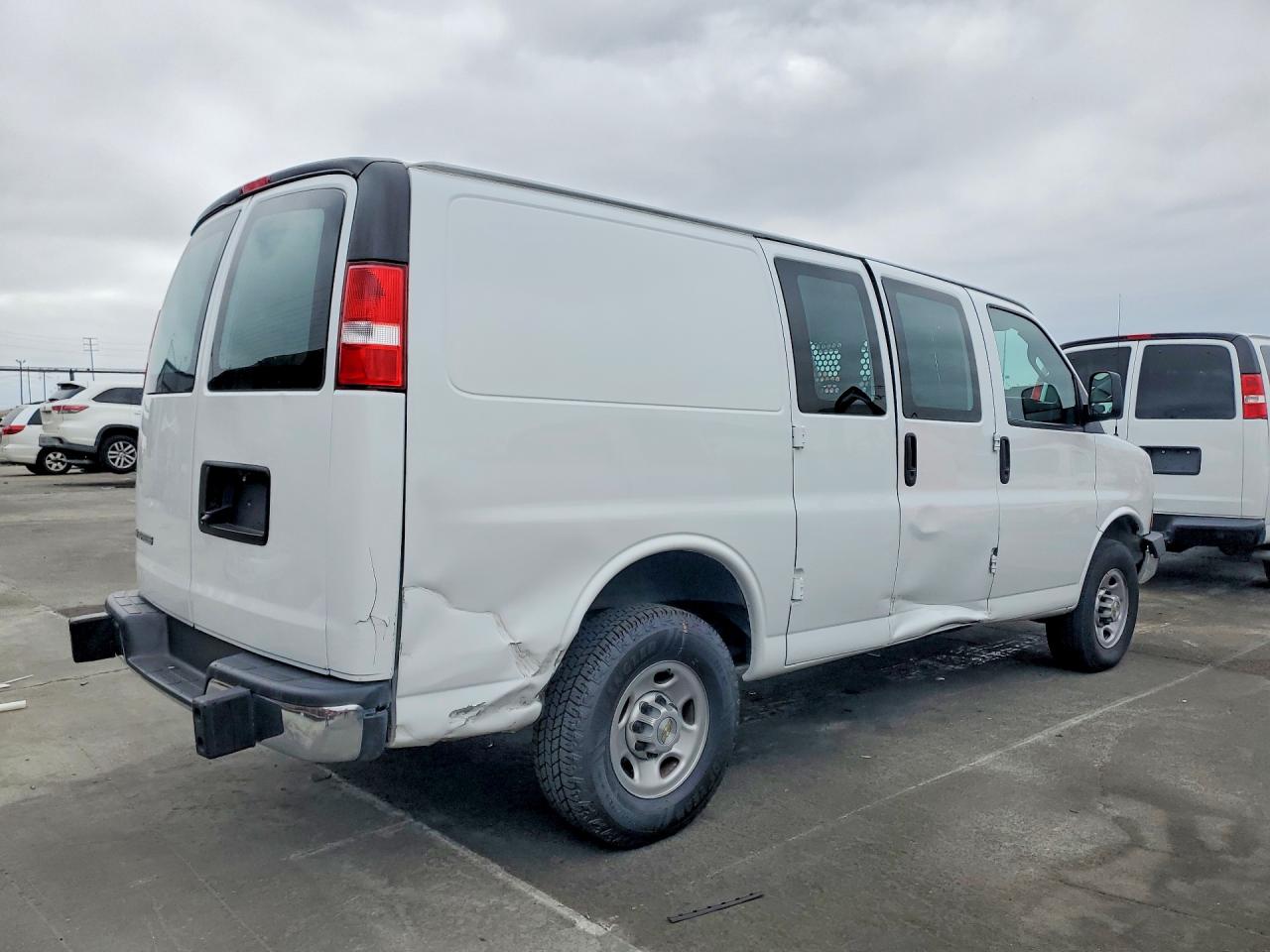 2024 CHEVROLET EXPRESS