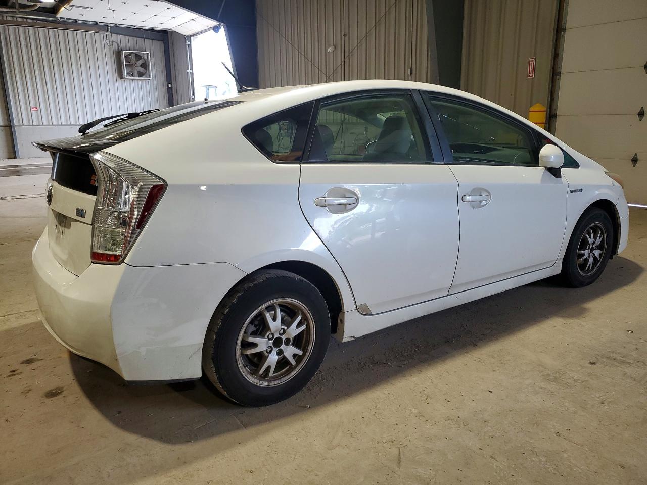 2010 TOYOTA PRIUS