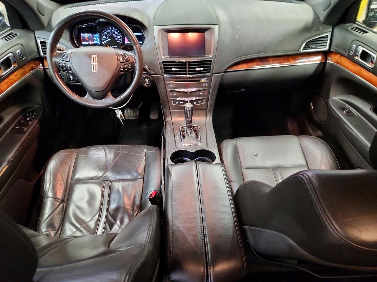 2014 LINCOLN MKT