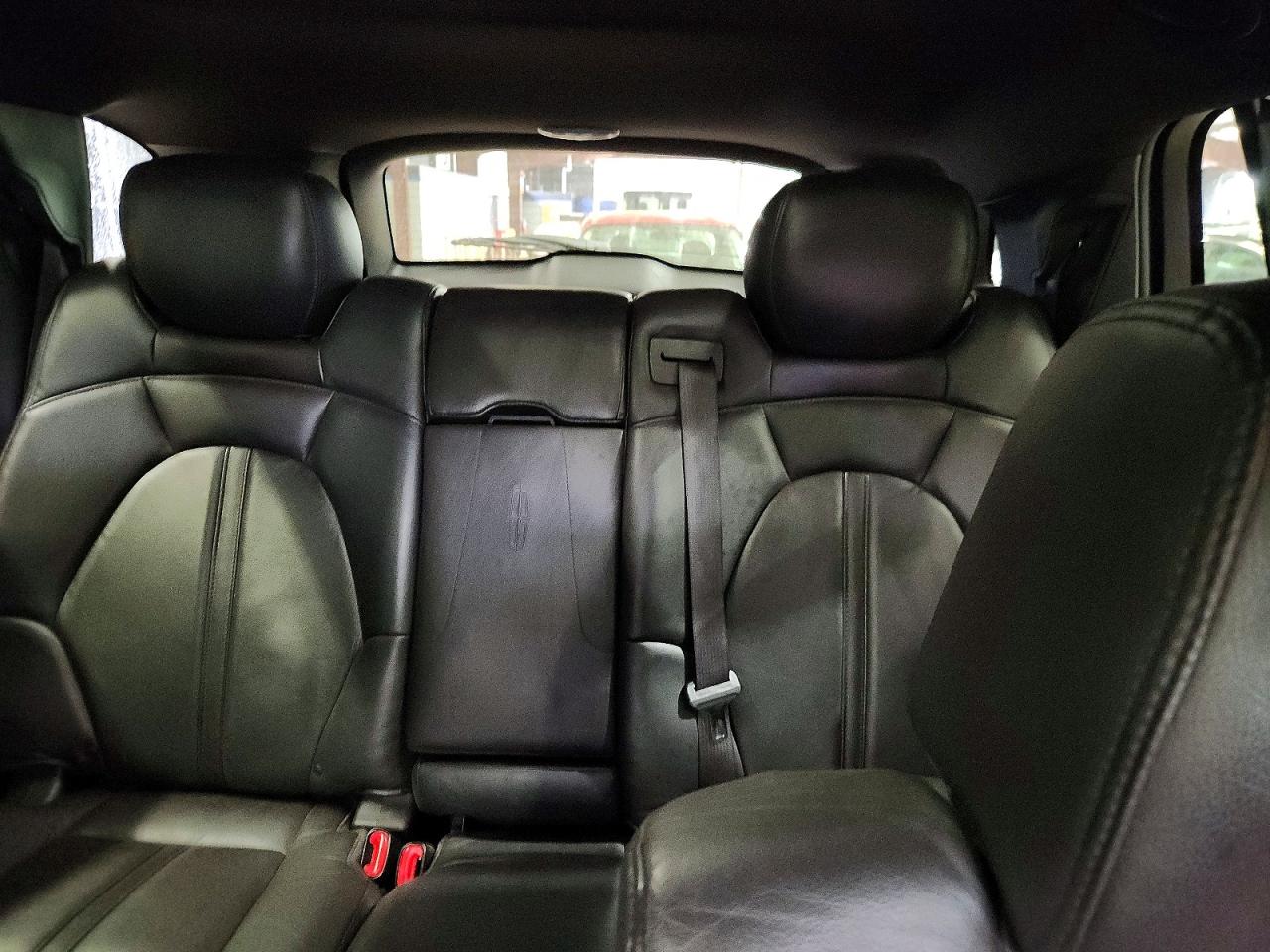 2014 LINCOLN MKT