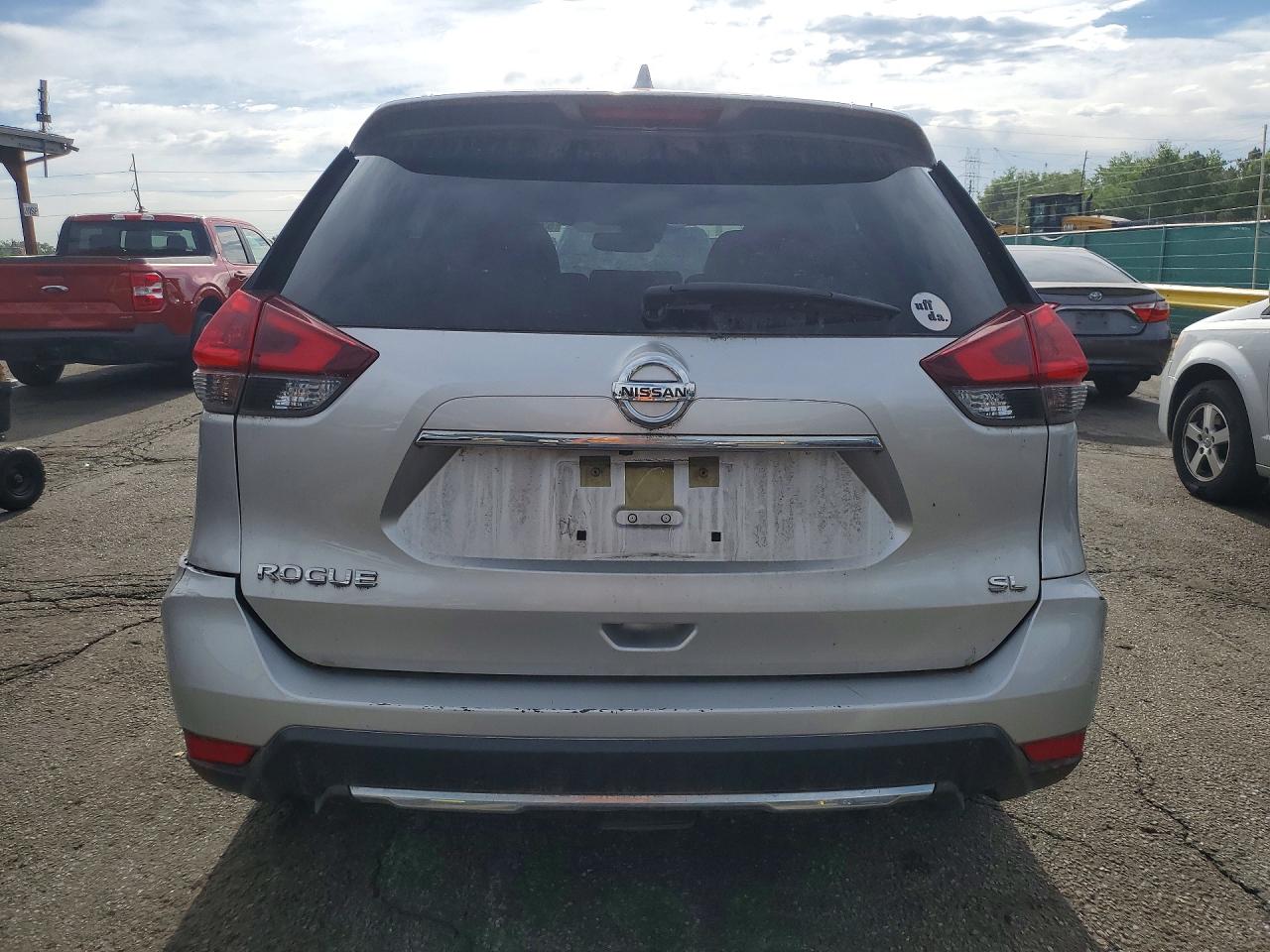 2018 NISSAN ROGUE