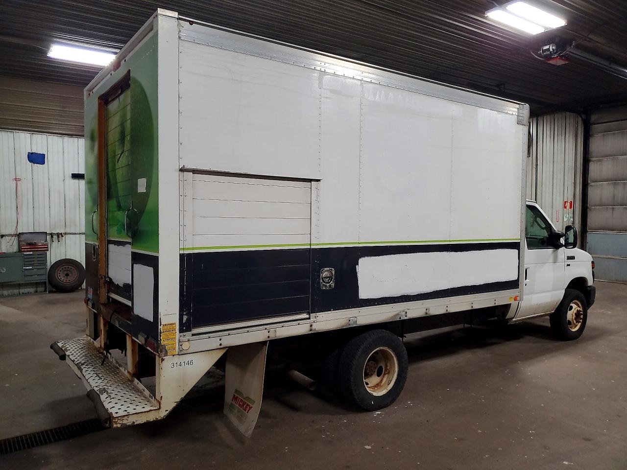 2014 FORD ECONOLINE