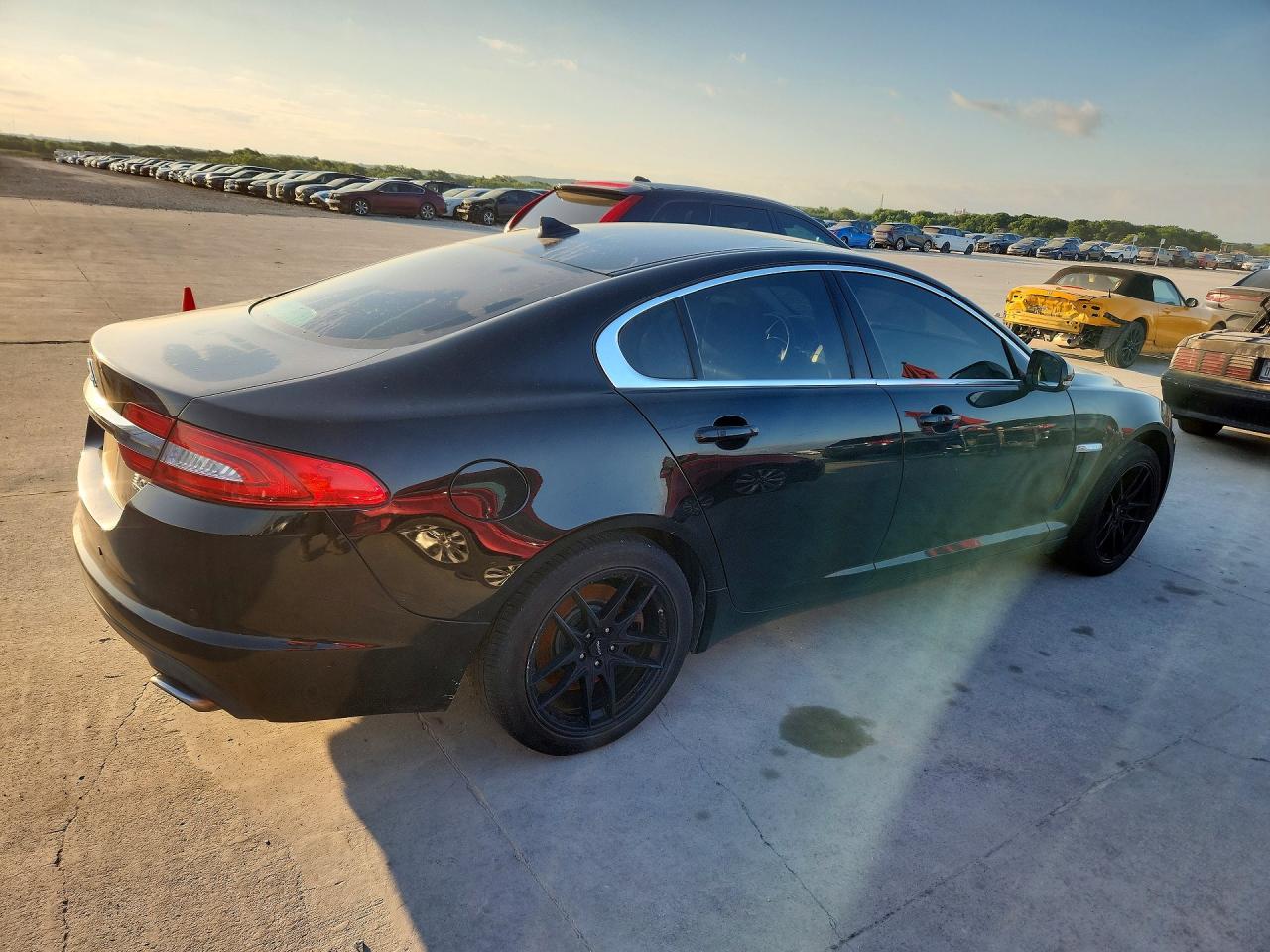 2013 JAGUAR XF