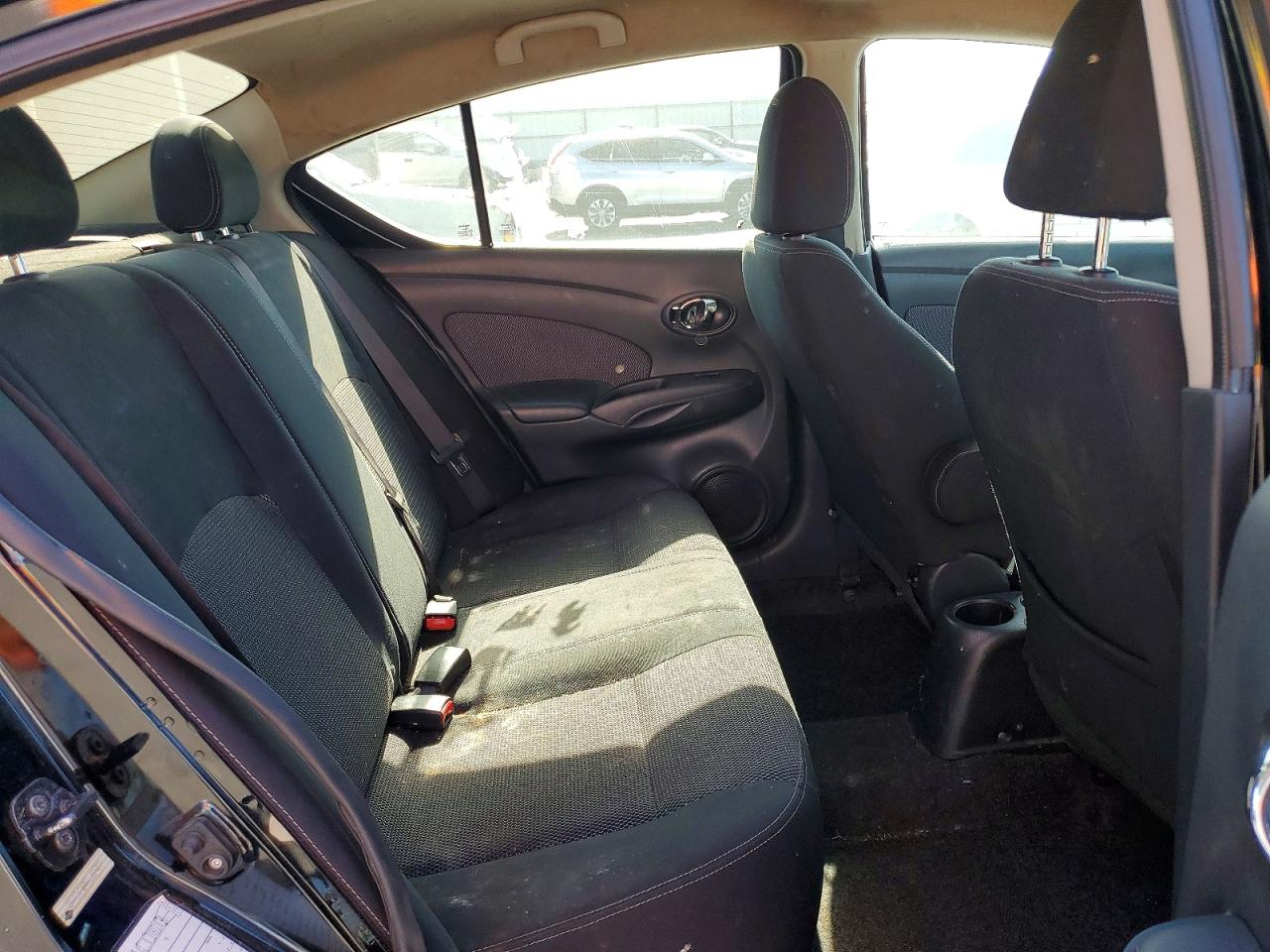 2016 NISSAN VERSA