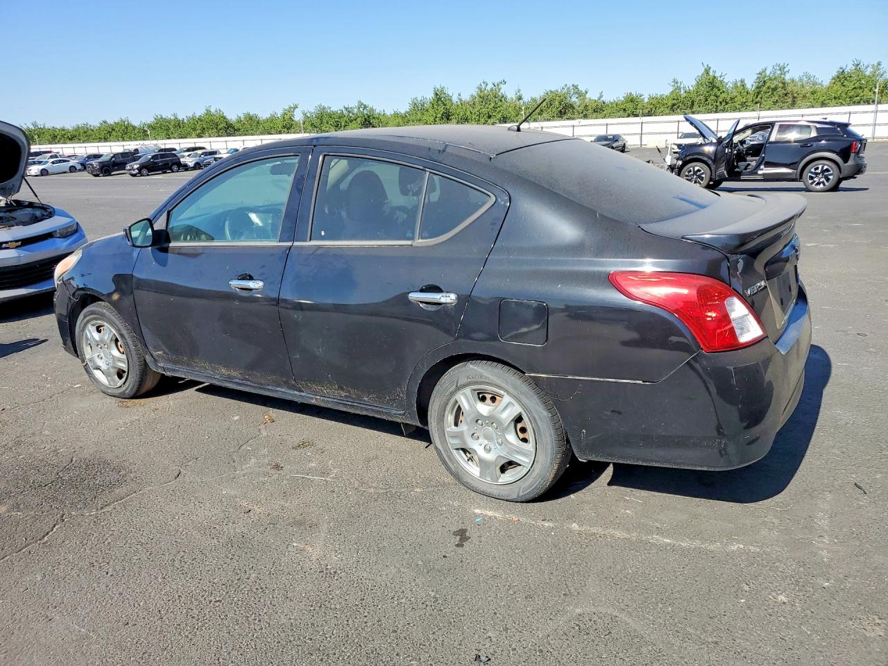 2016 NISSAN VERSA