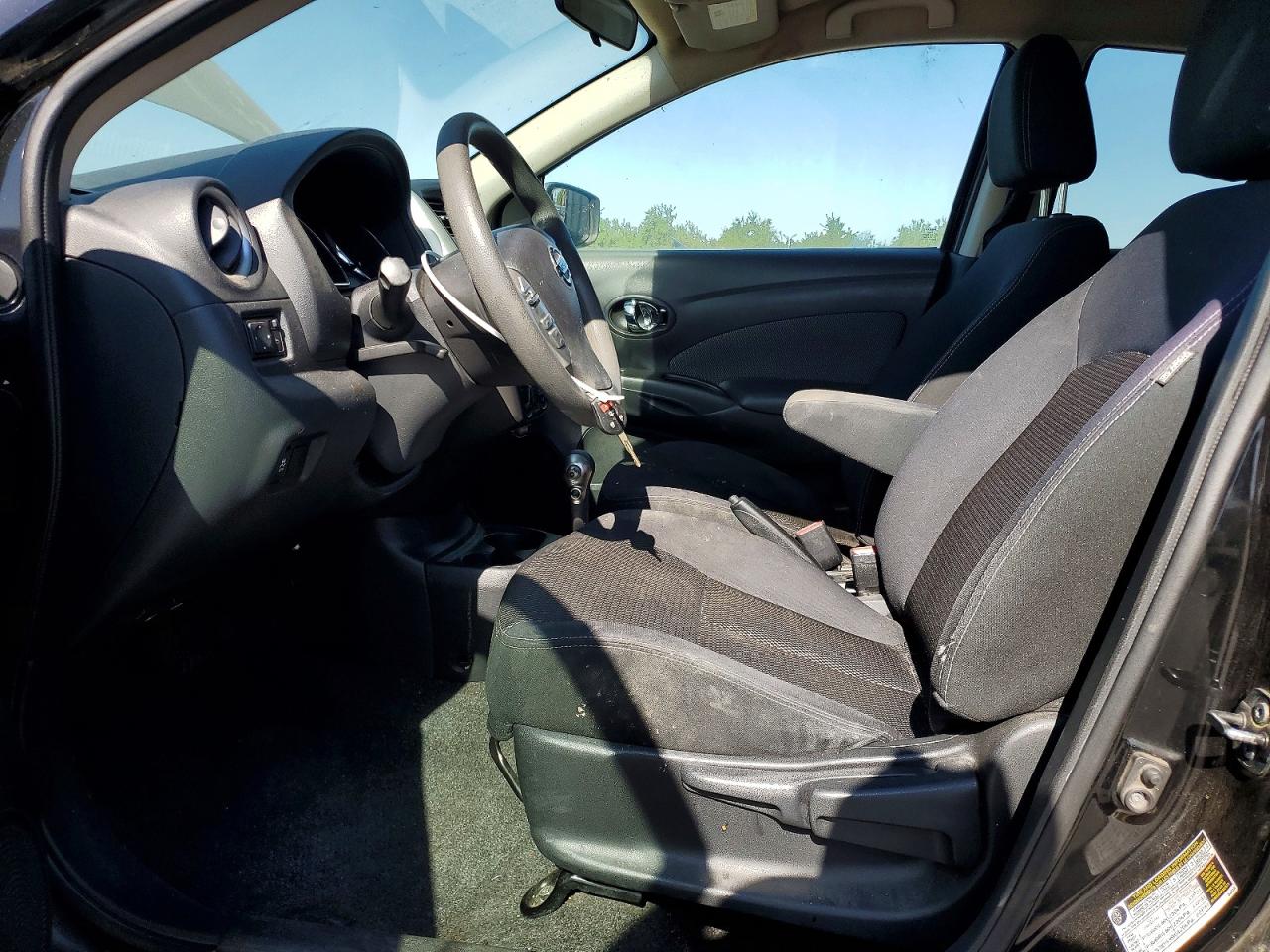 2016 NISSAN VERSA