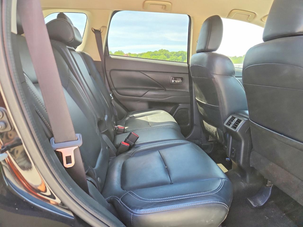 2020 MITSUBISHI OUTLANDER
