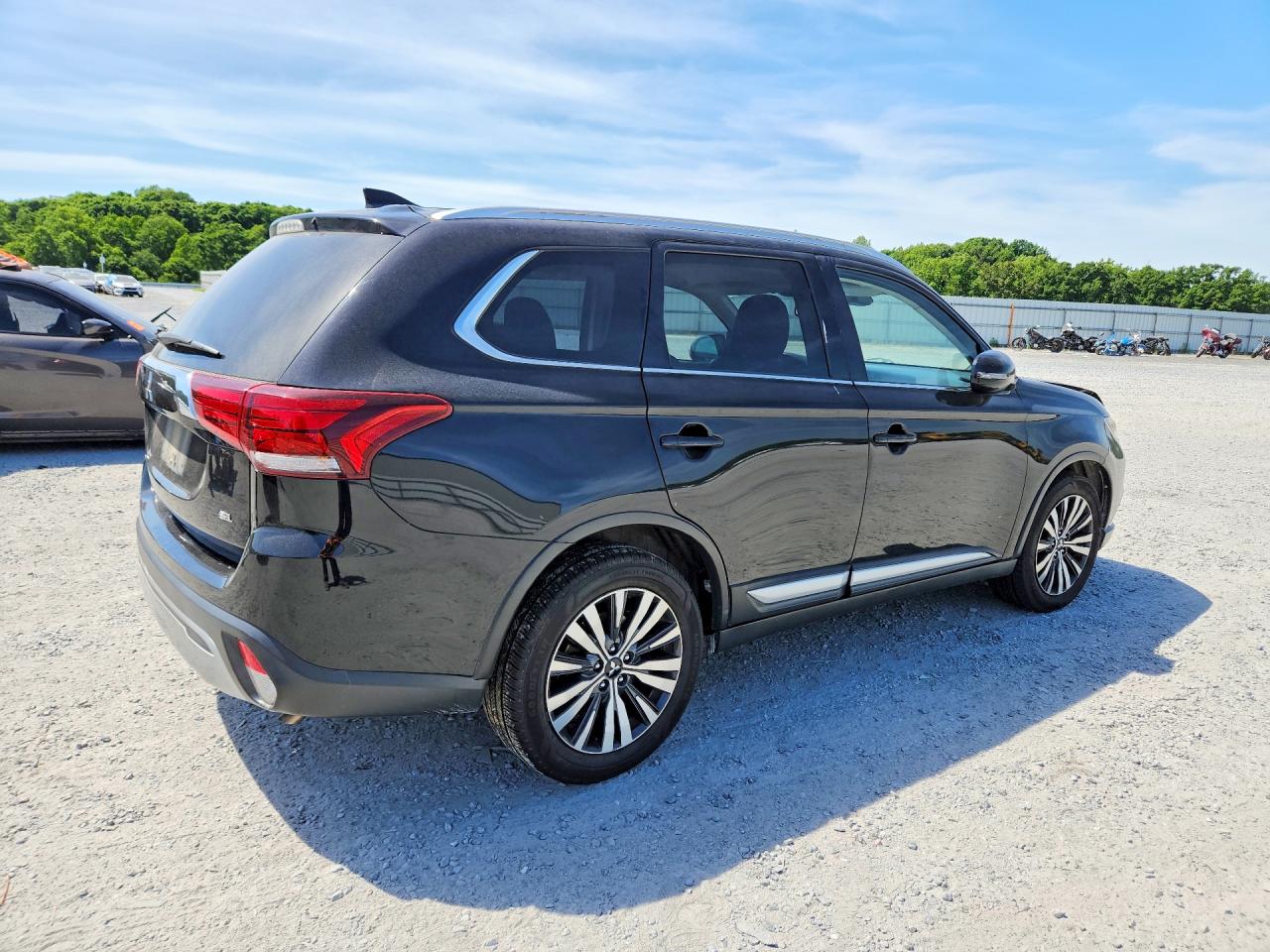2020 MITSUBISHI OUTLANDER