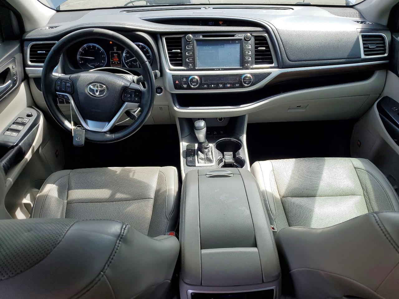 2015 TOYOTA HIGHLANDER