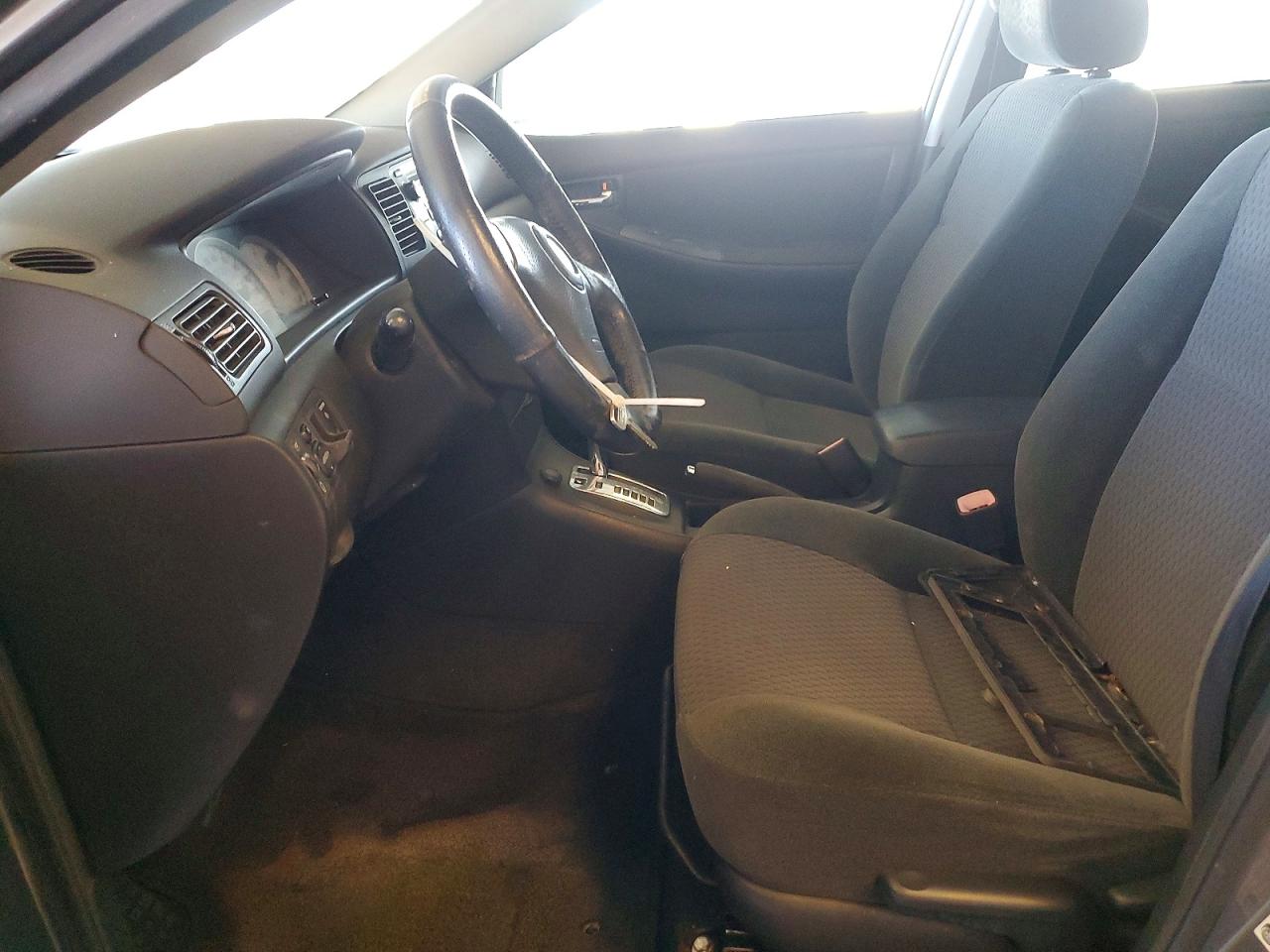 2005 TOYOTA COROLLA