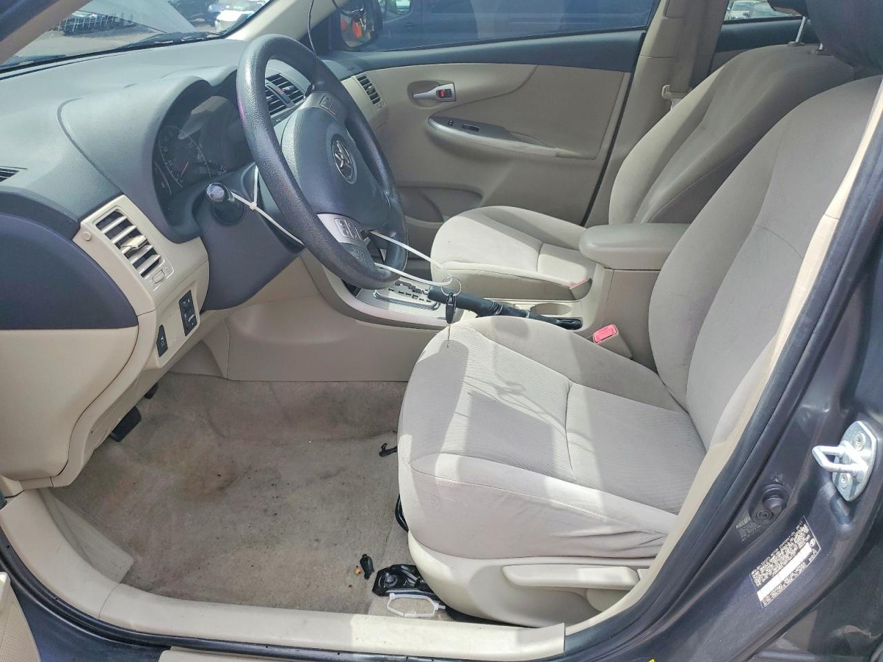 2011 TOYOTA COROLLA