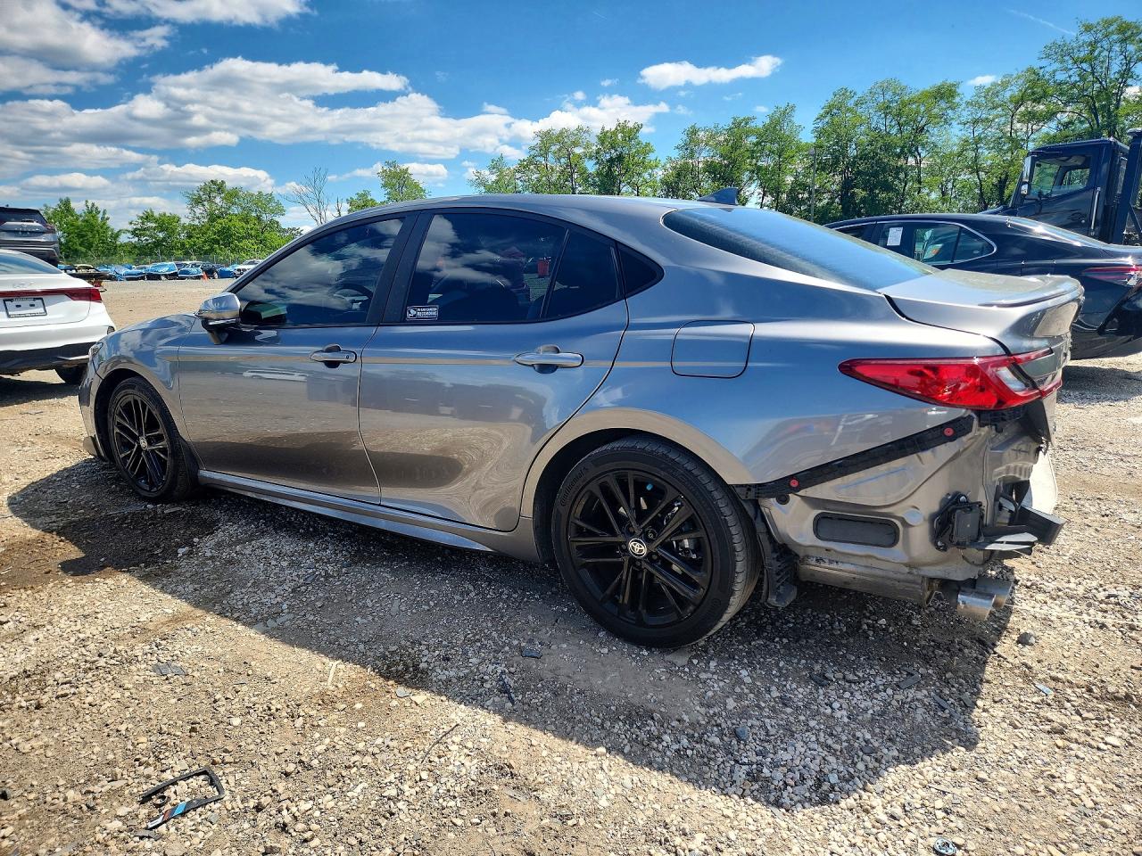 2025 TOYOTA CAMRY