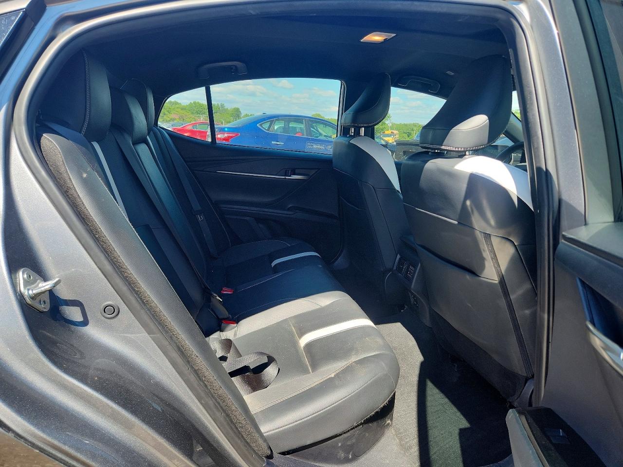 2025 TOYOTA CAMRY