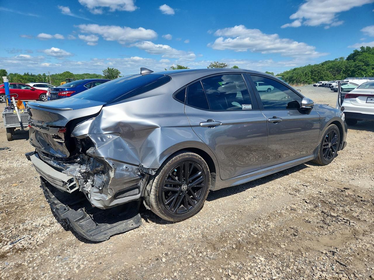 2025 TOYOTA CAMRY