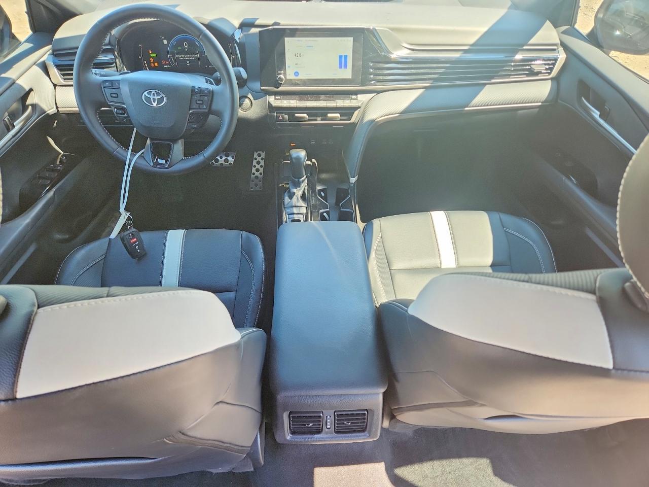 2025 TOYOTA CAMRY